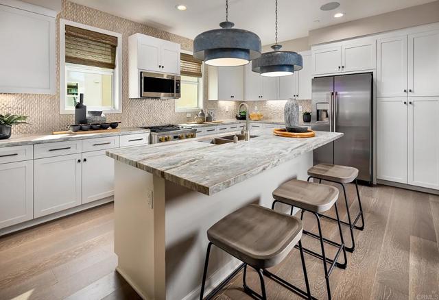 Detail Gallery Image 2 of 34 For 10503 Coupland Way, –,  CA 92126 - 2 Beds | 2/1 Baths