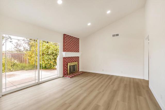 933 Faris Drive, San Jose CA: https://media.crmls.org/mediaz/099d6cdc-cf84-407d-aff1-638417e4d810.jpg