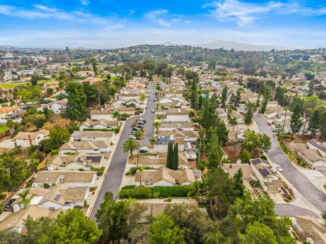 Detail Gallery Image 35 of 37 For 1887 Guilder Gln, Escondido,  CA 92029 - 3 Beds | 2 Baths