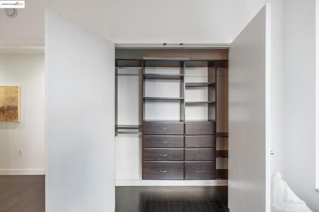 333 MAIN, San Francisco CA: https://media.crmls.org/mediaz/099db2bb-0646-4860-8334-af20c613dea7.jpg