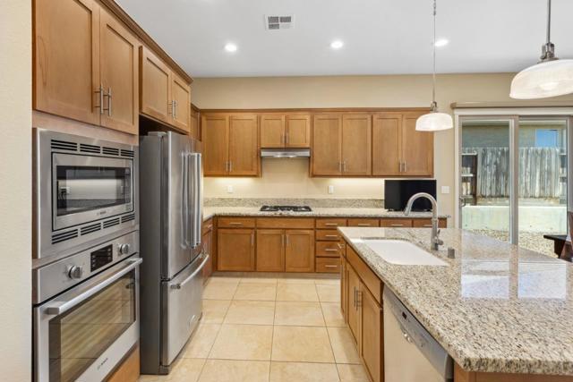 2011 Sage Drive, Hollister CA: https://media.crmls.org/mediaz/099e112b-c89b-476d-9c7e-f7ce3e76c0e2.jpg