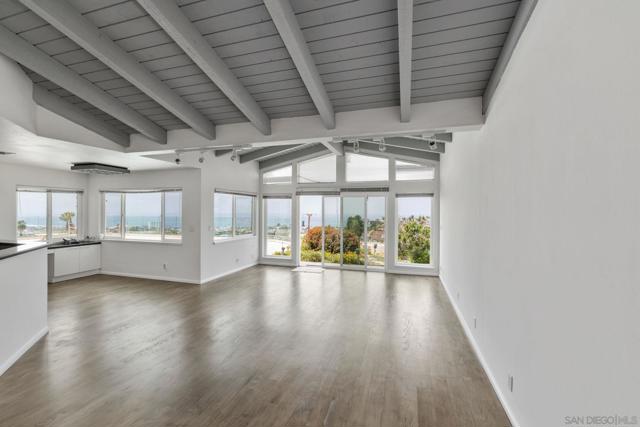 5476 Castle Hills Dr, San Diego CA: https://media.crmls.org/mediaz/099fbb55-0260-46bb-b555-bcc28f52515e.jpg