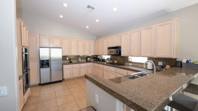 Image 8 of 48 For 80379 Jasper Park Avenue