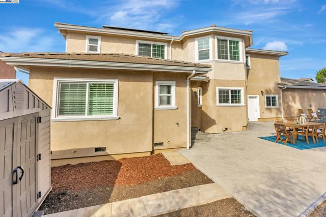 4597 Edwards Ln., Castro Valley CA: https://media.crmls.org/mediaz/09a047f2-1e7e-4c74-a205-e2ea3491f088.jpg