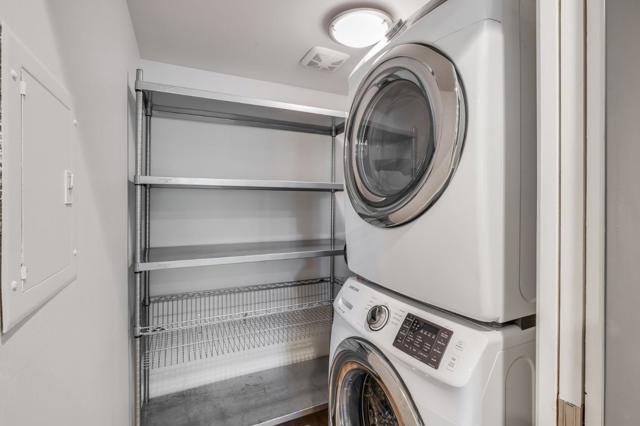 3378 Brittan Avenue, San Carlos CA: https://media.crmls.org/mediaz/09a229bc-ad02-4b5f-baaf-8c81f03d66ea.jpg