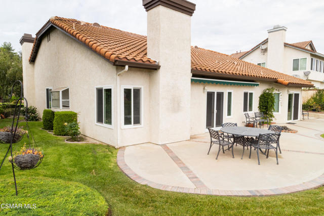 3154 Provence Place, Thousand Oaks CA: https://media.crmls.org/mediaz/09a2809a-dd19-4b45-bc70-ae6979add6c9.jpg