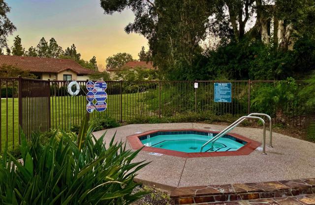 Image 11 of 20 For 12530 Carmel Creek Road 141