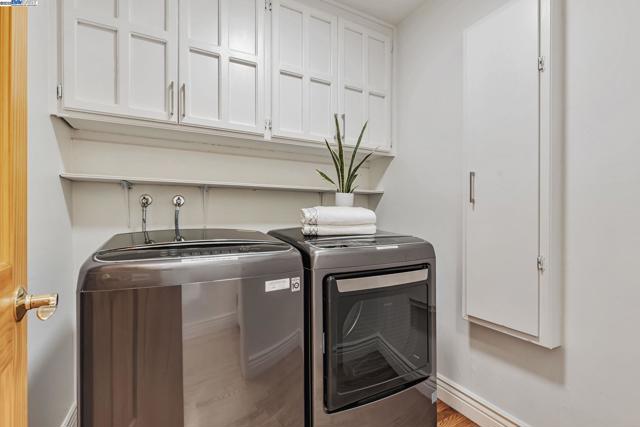 324 Merrilee Place, Danville CA: https://media.crmls.org/mediaz/09a39294-0879-43cd-9ba8-5d8961ff9440.jpg