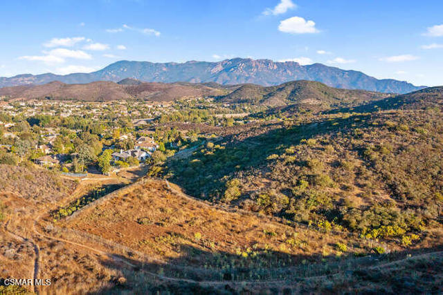 5519 Via Olas, Newbury Park CA: https://media.crmls.org/mediaz/09a3c221-b0c9-4c32-b2ac-5ca93e8130f5.jpg