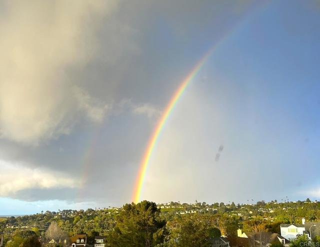 4507 Carnaby Court, Carlsbad CA: https://media.crmls.org/mediaz/09a4d1ef-054a-465c-8856-51228084e38b.jpg