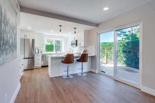 1278 Avenida Miguel, Encinitas CA: https://media.crmls.org/mediaz/09a4fced-bb81-42bb-93ee-6d55ed96dbd7.jpg