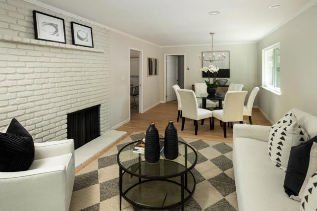 1040 Russell Avenue, Los Altos CA: https://media.crmls.org/mediaz/09a4ff5f-5375-4b27-8fdb-2d2e3dce22ec.jpg