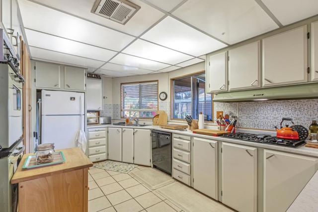 690 Persian Drive, Sunnyvale CA: https://media.crmls.org/mediaz/09a50c3a-cd68-4f07-af09-bc39c181411c.jpg