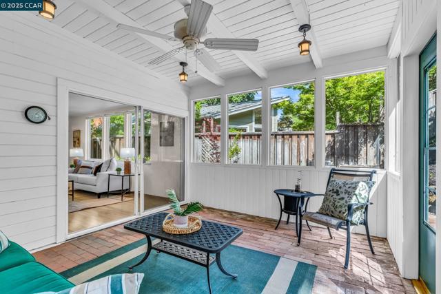 81 MAPLE LANE, Walnut Creek CA: https://media.crmls.org/mediaz/09a54e9c-c9ba-47fb-9b2e-b3f23d71c0ec.jpg