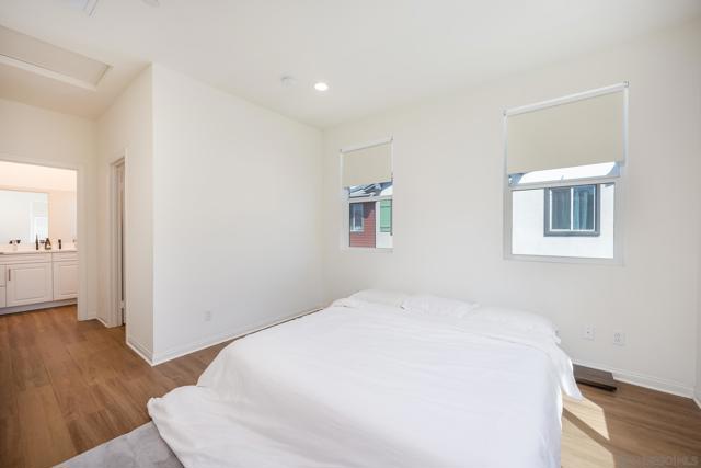 8383 Yellowstone St, Lemon Grove CA: https://media.crmls.org/mediaz/09a68a3a-0dce-4ff1-a45b-915e8e237e0b.jpg