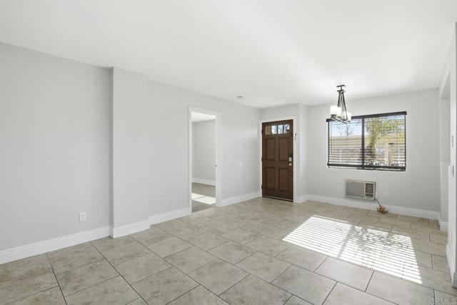 Detail Gallery Image 3 of 14 For 8215 Jade Coast Rd #81,  San Diego,  CA 92126 - 1 Beds | 1 Baths