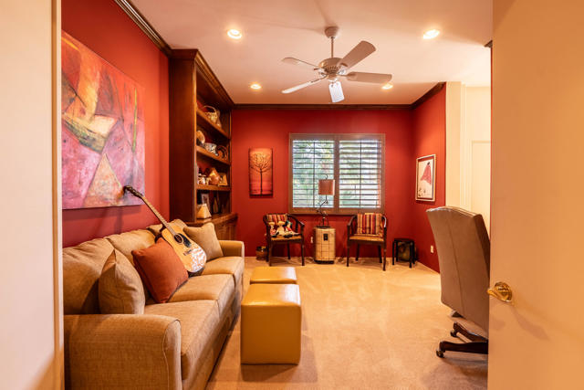 12 Via Elegante, Rancho Mirage CA: https://media.crmls.org/mediaz/09a6d572-83da-4b3f-9359-1f3484bf4198.jpg