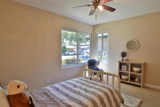 970 W 6th Street, Gilroy CA: https://media.crmls.org/mediaz/09a6fac2-eee3-4a42-88aa-d7f6c85e3480.jpg