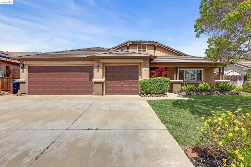 1512 Coventry Dr