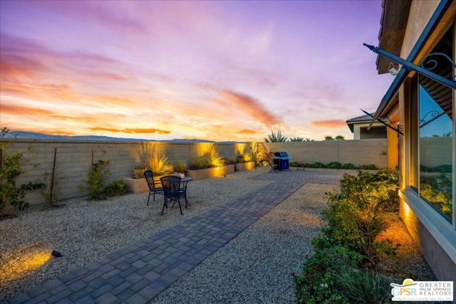 82 Prosecco, Rancho Mirage CA: https://media.crmls.org/mediaz/09a9ce40-01c2-42e9-839c-2881a85b0813.jpg