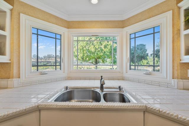 6840 Southside Road, Hollister CA: https://media.crmls.org/mediaz/09ab2947-dde2-44ae-bcd8-8244377c673c.jpg