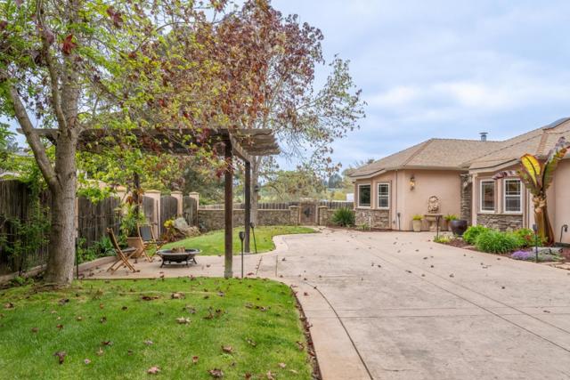 10233 Reese Circle, Salinas CA: https://media.crmls.org/mediaz/09ac0600-905d-405d-a85a-8eb5cdae7132.jpg
