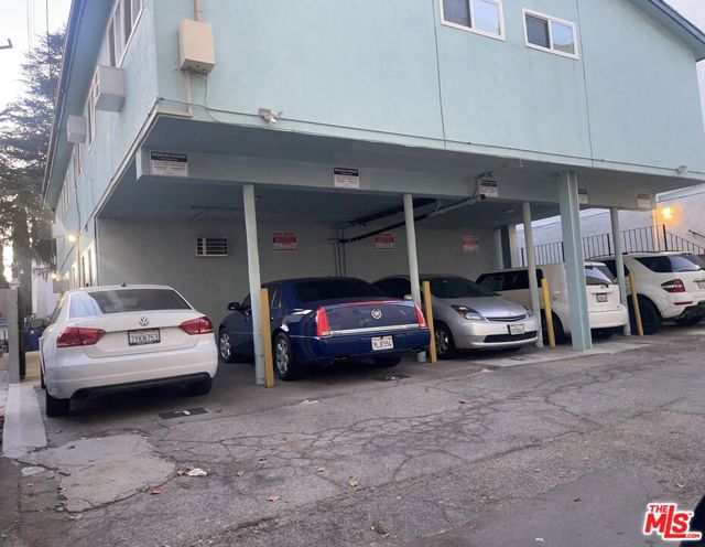 4323 Van Nuys Boulevard, Sherman Oaks CA: https://media.crmls.org/mediaz/09ac5073-9d45-496b-b672-272708499696.jpg