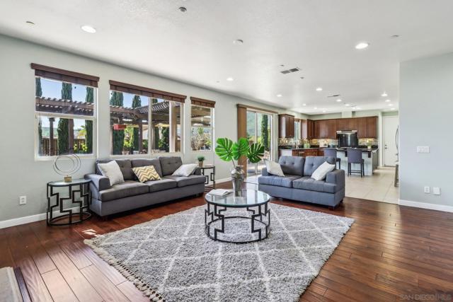 3043 Adams Ranch Ct, Chula Vista CA: https://media.crmls.org/mediaz/09ac8ded-801d-4b07-8fdf-4ce93938af88.jpg