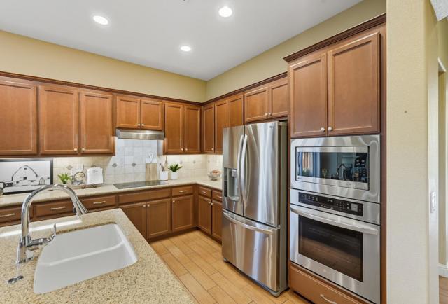 1900 Monte Vista Drive, Hollister CA: https://media.crmls.org/mediaz/09acf538-f2ca-4384-b301-3a344579ccaf.jpg