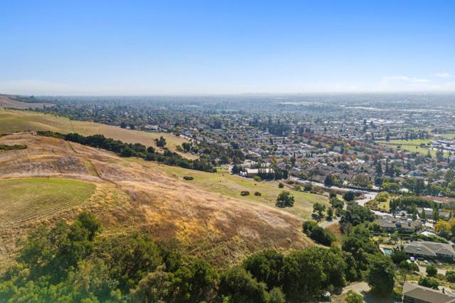 1995 Old Calaveras Road, Milpitas CA: https://media.crmls.org/mediaz/09ad36d4-f254-440f-91e6-abc66db48aa4.jpg