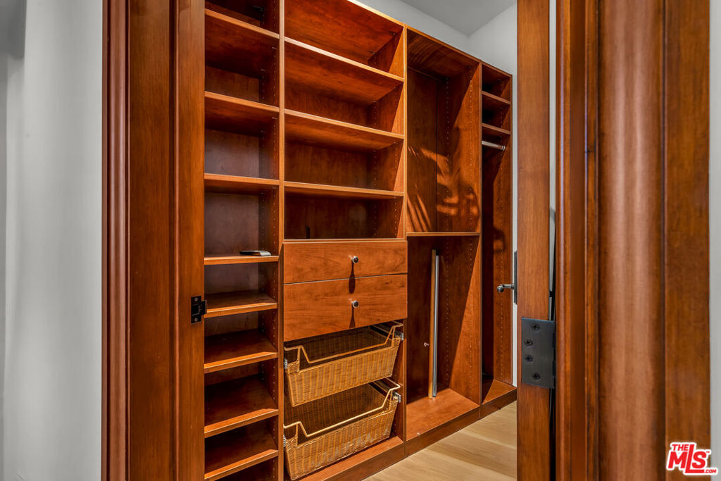 MLS #26858295 image #32