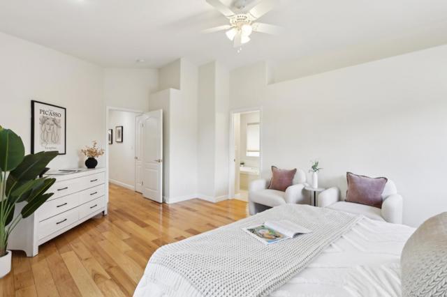 731 Calderon Avenue, Mountain View CA: https://media.crmls.org/mediaz/09ae6cdd-0a31-4107-a9aa-7fafc59aab25.jpg
