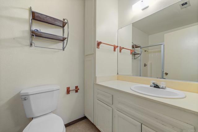 Detail Gallery Image 18 of 29 For 2469 Turnbridge, Escondido,  CA 92027 - 2 Beds | 2 Baths