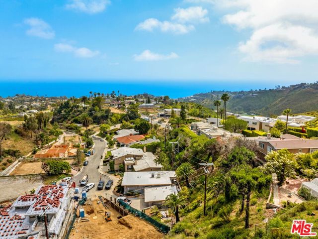 Image 4 of 12 For 1026 Enchanted Way