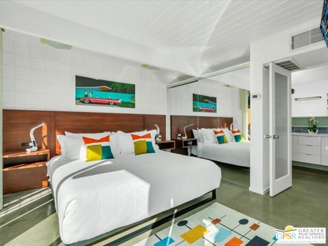 1111 E Palm Canyon Drive, Palm Springs CA: https://media.crmls.org/mediaz/09b1f57a-57e7-41d2-976f-9ce55fb40e2d.jpg
