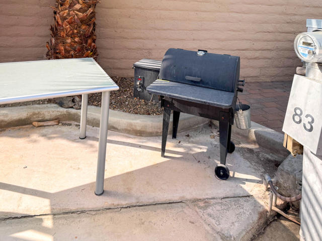 80394 Ave 48, Indio CA: https://media.crmls.org/mediaz/09b23109-e216-495e-8c46-c2a90fe2b3da.jpg