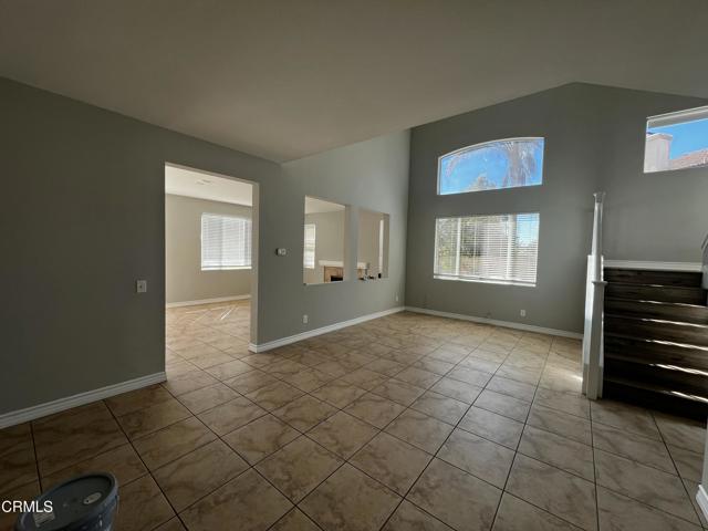 Detail Gallery Image 25 of 26 For 1300 Meadowlark Ln, Oxnard,  CA 93036 - 4 Beds | 2/1 Baths