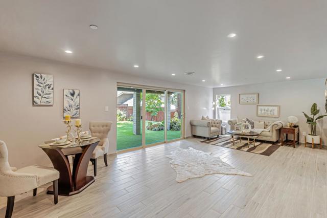 3119 Oak Knoll Drive, Redwood City CA: https://media.crmls.org/mediaz/09b2b12e-dbc4-40f7-82c7-628c21a1bfeb.jpg