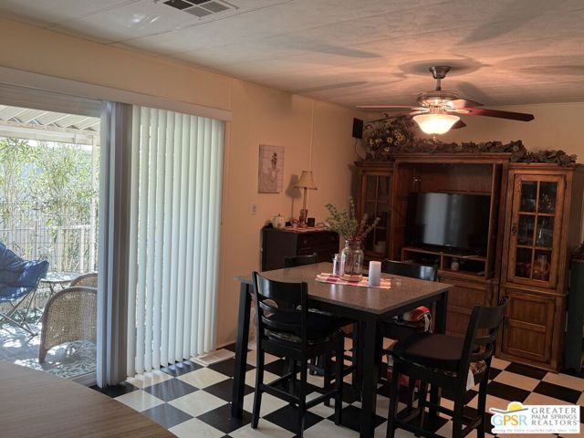 15500 Bubbling Wells Road, Desert Hot Springs CA: https://media.crmls.org/mediaz/09b31bb8-2118-4a5d-9139-5c7fdbd7bc69.jpg