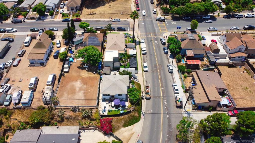 MLS #250032693SD img 12