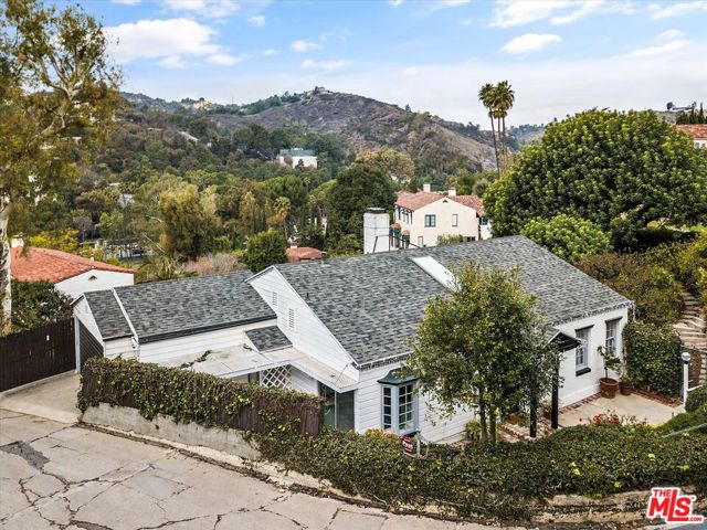 6722 Whitley Terrace, Los Angeles, California 90068, 3 Bedrooms Bedrooms, ,2 BathroomsBathrooms,Single Family Residence,For Sale,Whitley,25495923