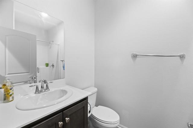 34289 Solstice Street, Winchester CA: https://media.crmls.org/mediaz/09b5e4c4-2b2e-48cd-9dd6-ed842550cb58.jpg