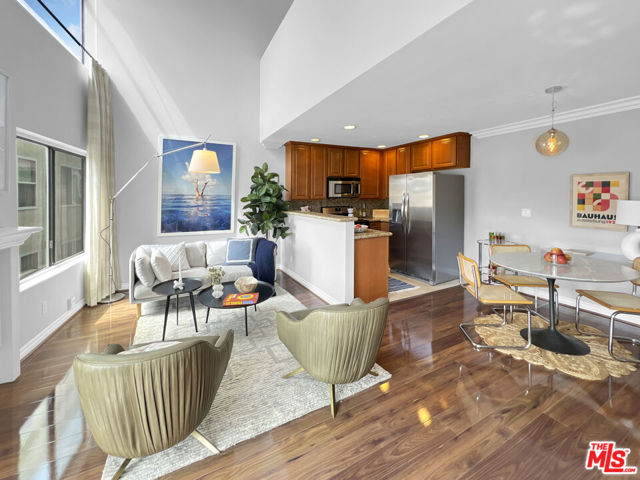 4211 Arch Drive, 204 photo 7