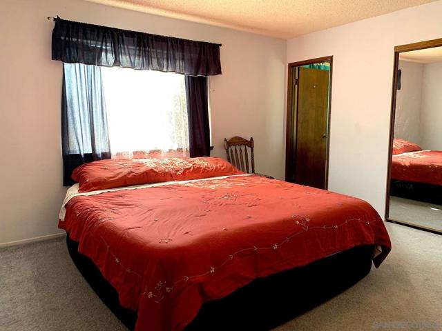 30809 Desert Shadow Rd, Castaic CA: https://media.crmls.org/mediaz/09b6620b-556d-4169-b836-654f4b7f7660.jpg