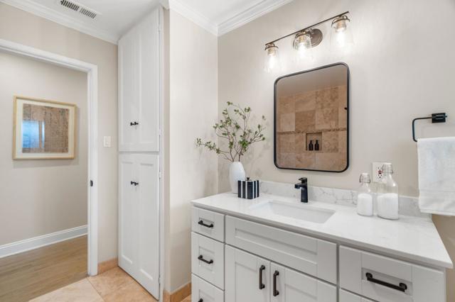 1709 Peartree Lane, Mountain View CA: https://media.crmls.org/mediaz/09b6b6fe-de4a-46eb-be19-012fd3b4f921.jpg
