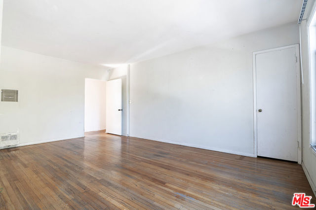 5761 Fair Avenue photo 4