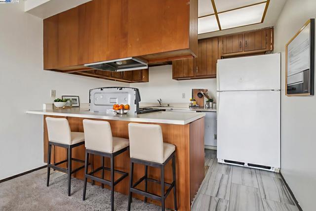 398 Parrott St, San Leandro CA: https://media.crmls.org/mediaz/09b9f208-397e-467c-bc79-26a846e0ebe0.jpg