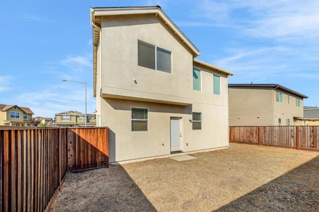 21 Sycamore Street, Greenfield CA: https://media.crmls.org/mediaz/09ba60de-470b-42f6-b625-f868cecfe98e.jpg
