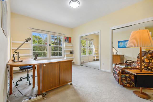 3565 Star Ridge Rd, Hayward CA: https://media.crmls.org/mediaz/09bcd848-d006-45f5-b15b-f067ecd7b12a.jpg