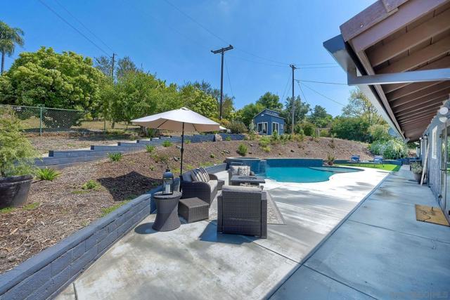 660 Via Rancho Pkwy, Escondido CA: https://media.crmls.org/mediaz/09bd200a-b029-448b-9bb9-f6963388d14e.jpg